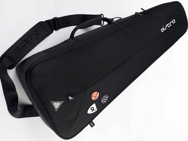 Be a 'Roadie Hero' with fake guitar bag